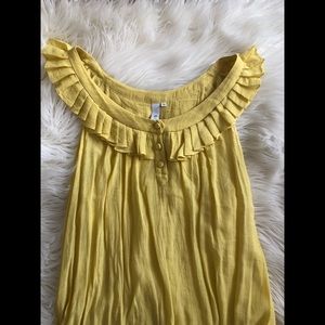 SINE yellow flowy going out top anthro